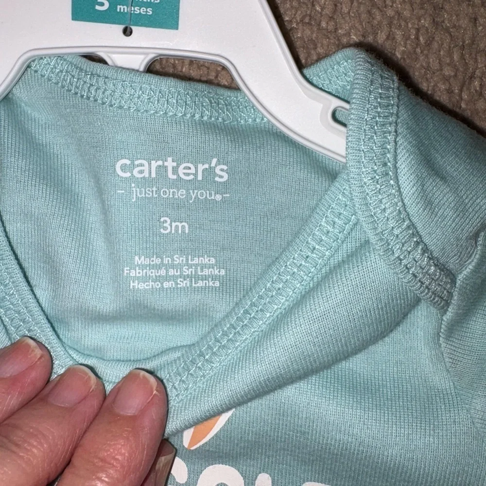Two baby girl outfits three months carter’s and cloud Island NEW